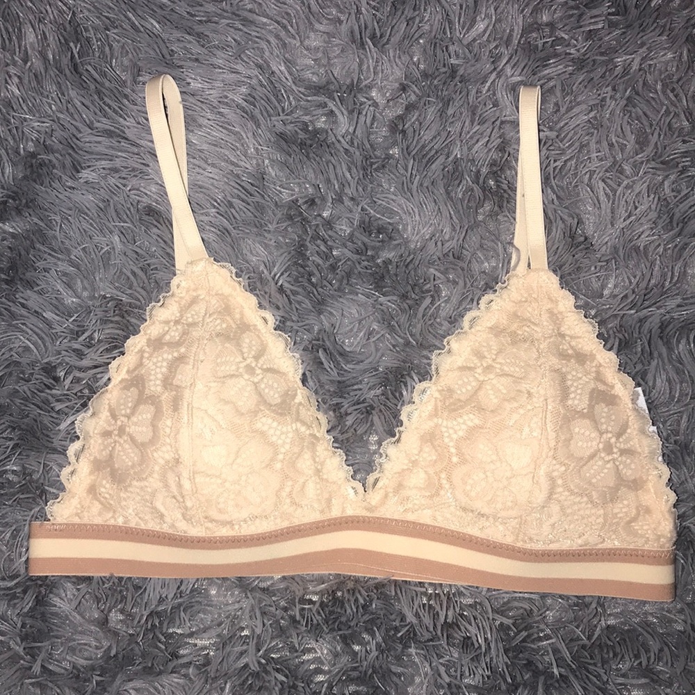 Aero LIVE LOVE DREAM Lace Brallete